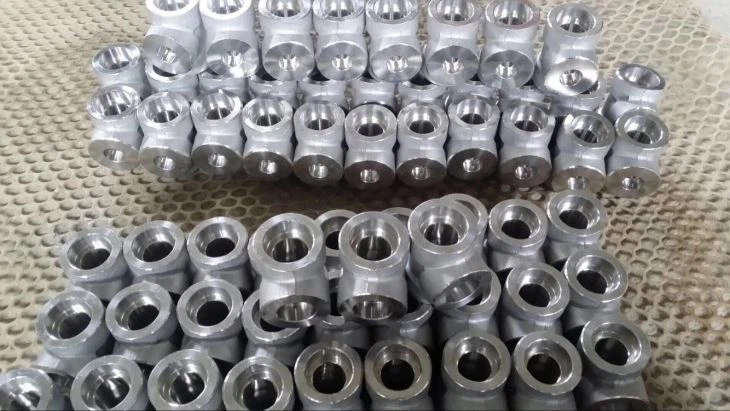 ASME SA - 182  ASTM A 182  F 304 H Socket Weld Tee